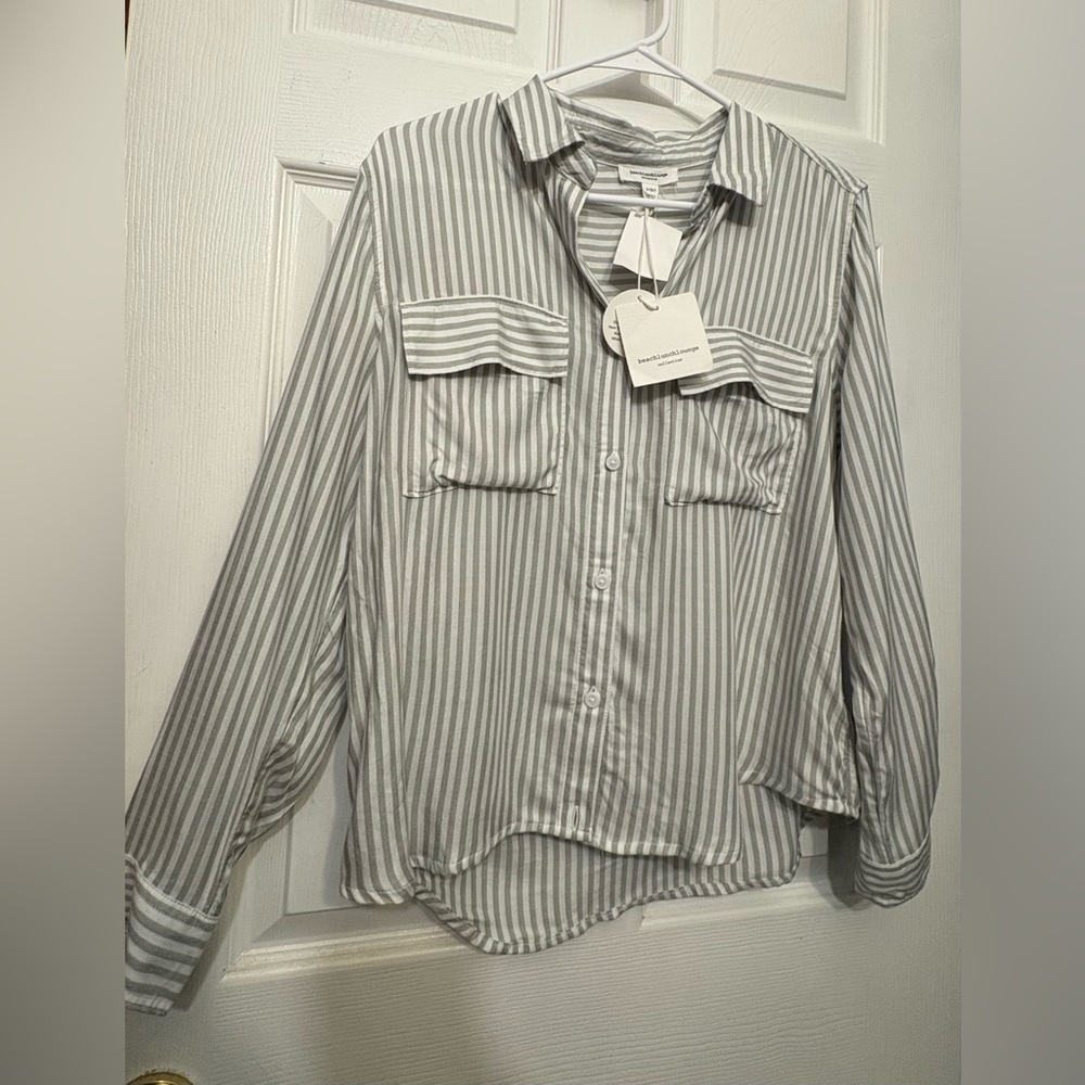 *NWT* lightweight striped button down shirt